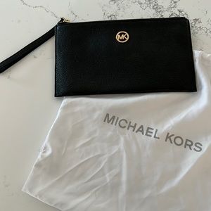 EUC Micheal Kors black wristlet